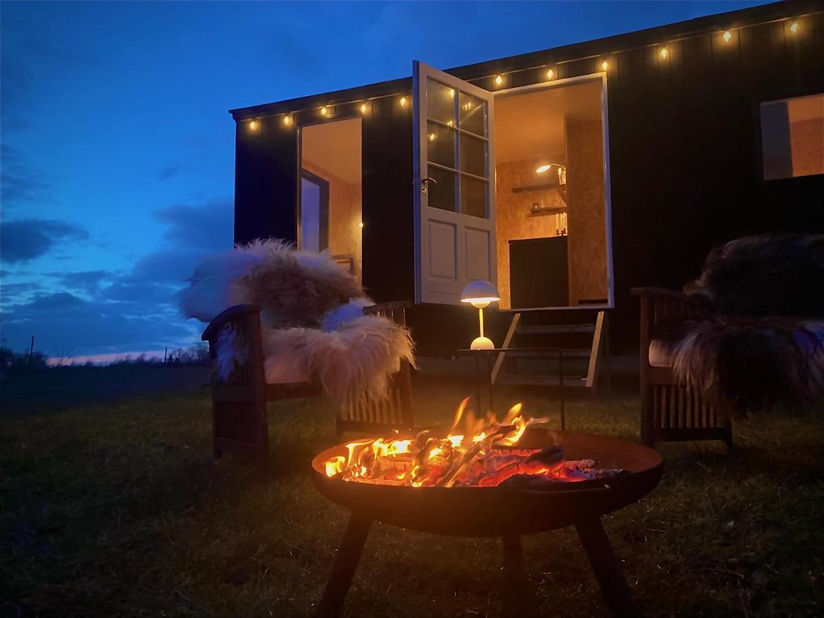 Villa Cozy Tiny House On A Farm Skibby Esterno foto
